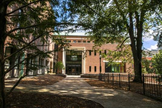 Divinity School renovation - new entrance One of the most significant parts of the renovation is the creation of an accessible and distinguishable main entrance and lobby fronting 21st Avenue. (Anne Rayner/Vanderbilt)